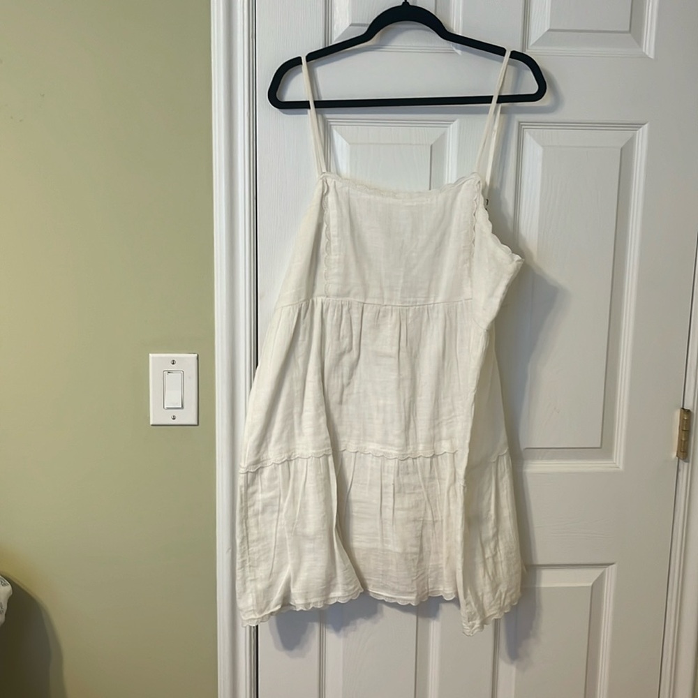 Casual white dress